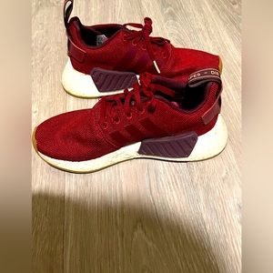 adidas NMD R2 Collegiate Burgundy